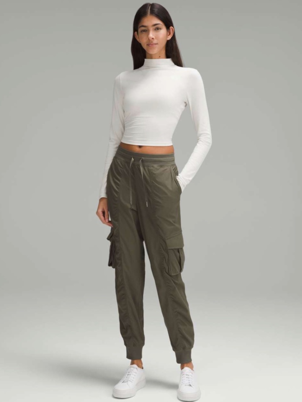 Lululemon Dance Studio Cargo Jogger Size 6 EUC